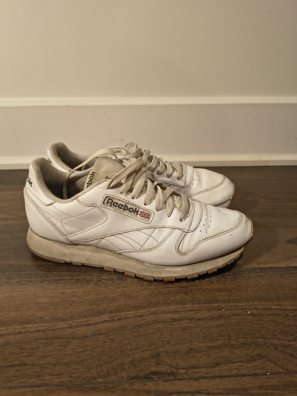 Reebok Classic Leather 059503 White Gum Sole Sneakers Men’s Size 9